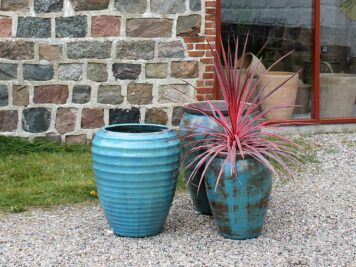 Stoneware pots